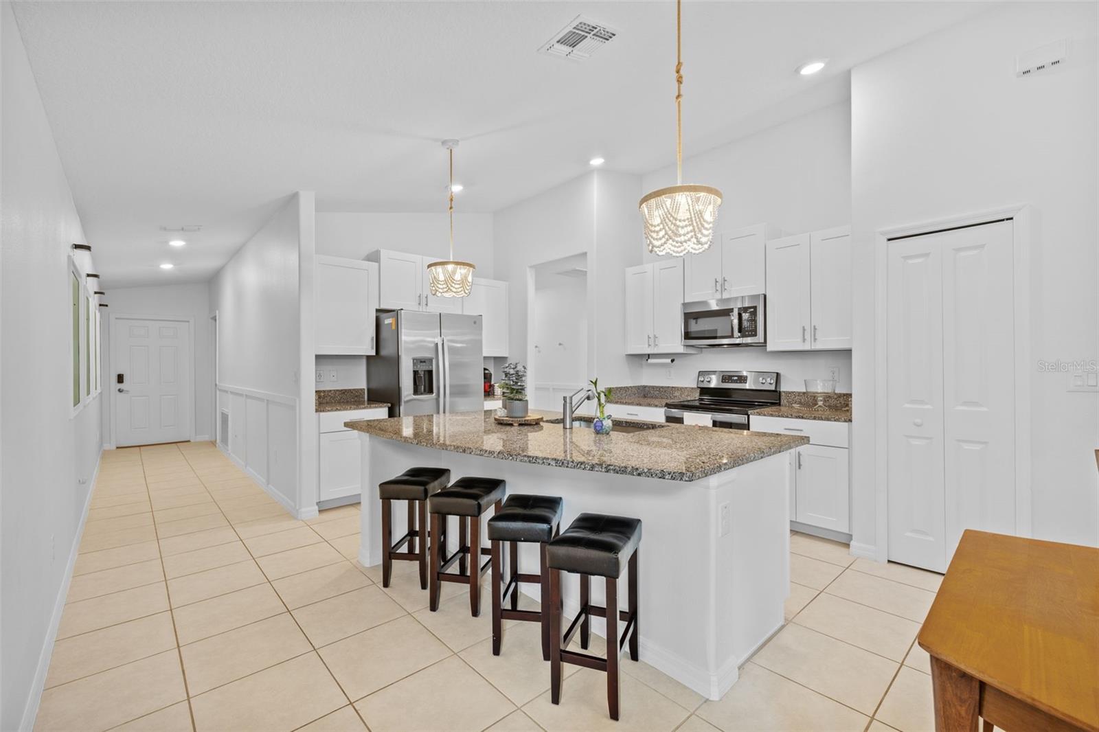 Image 13 of 43 For 5554 Blue Azure Drive