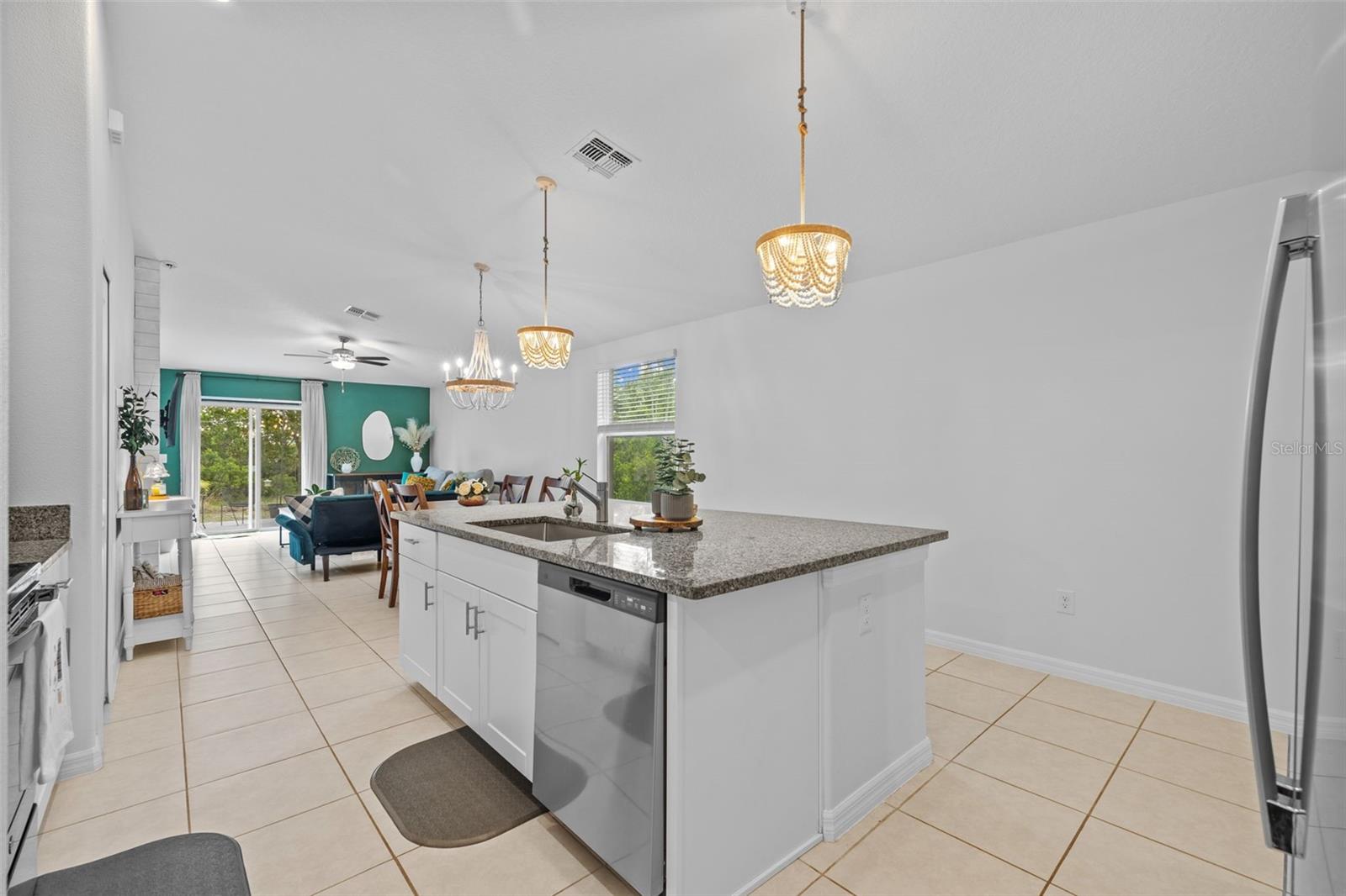 Image 14 of 43 For 5554 Blue Azure Drive