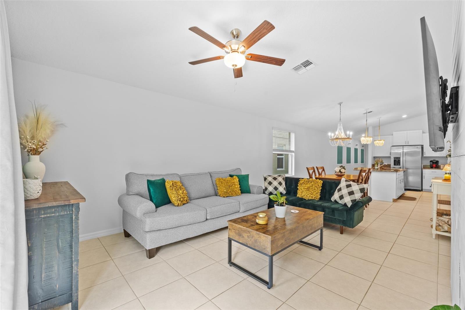 Image 19 of 43 For 5554 Blue Azure Drive