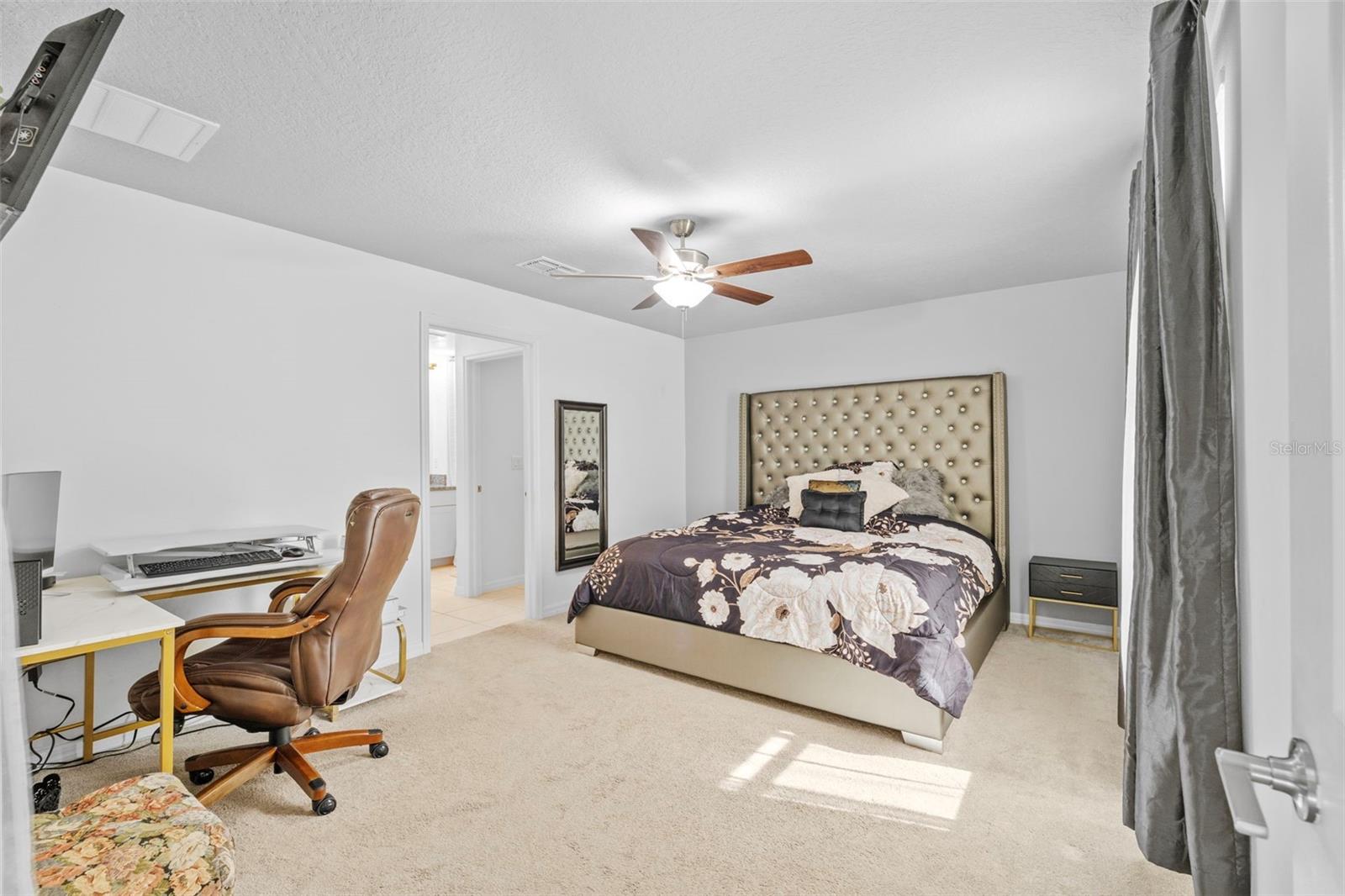 Image 20 of 43 For 5554 Blue Azure Drive