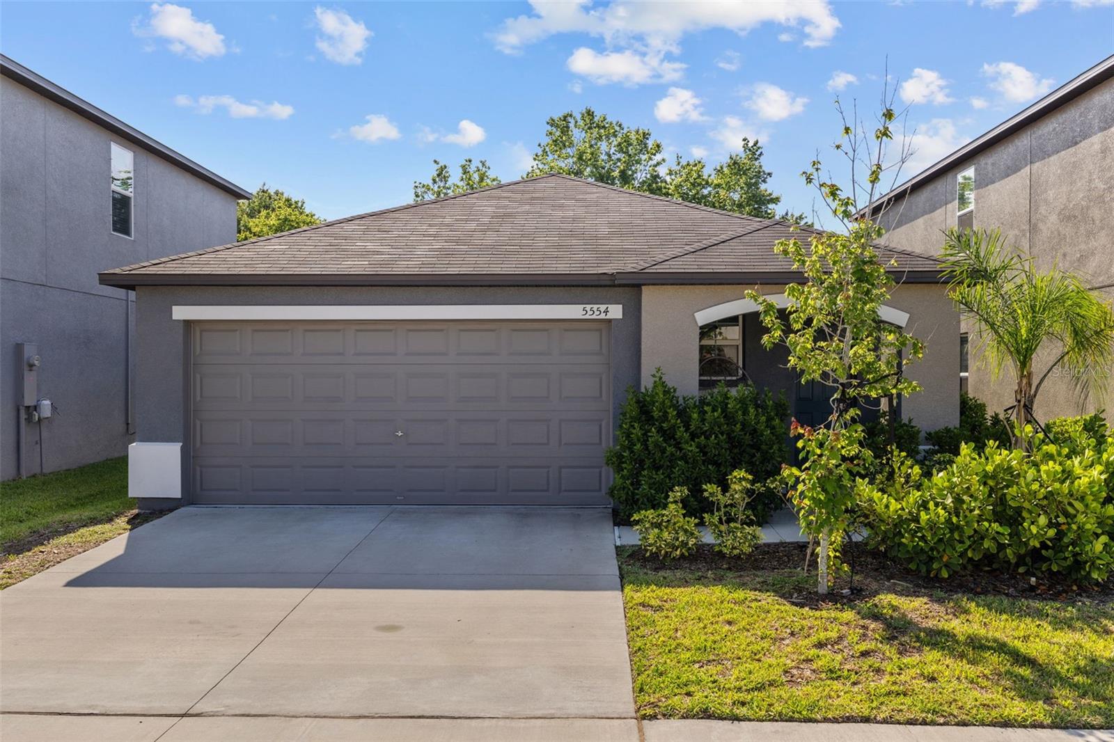 Image 6 of 43 For 5554 Blue Azure Drive