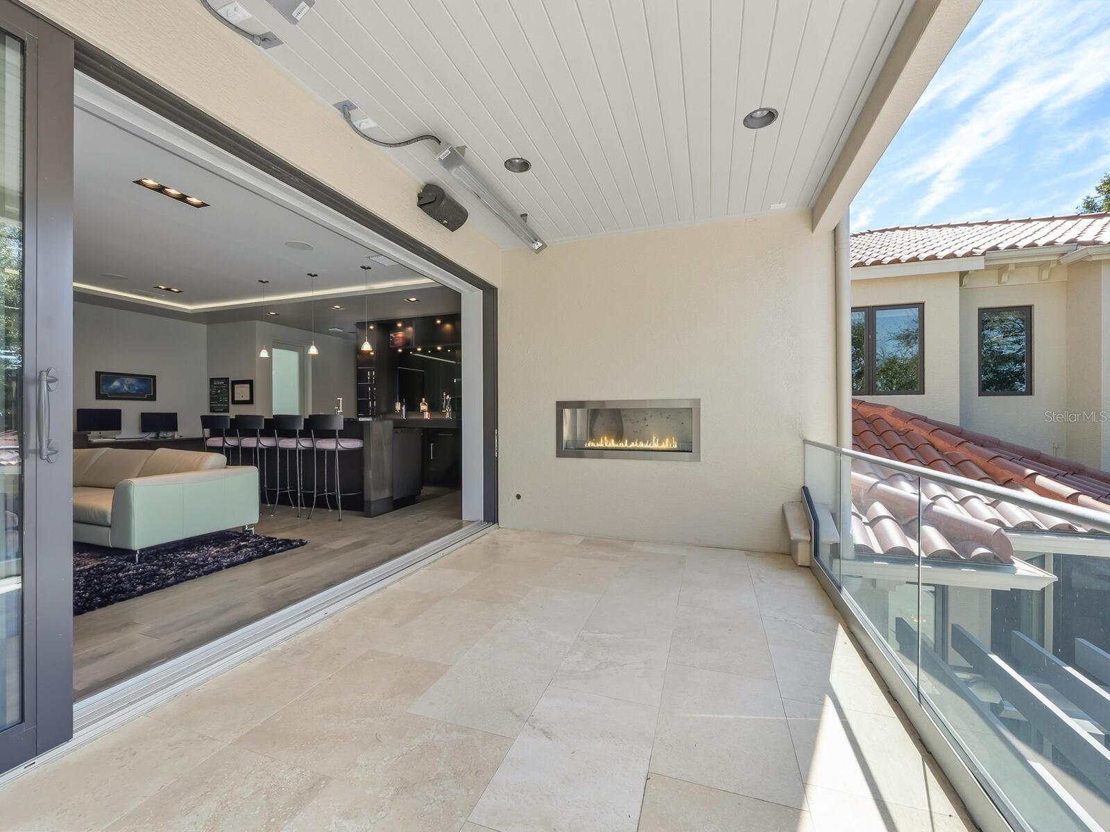 Listing photo id 37 for 1655 South Drive