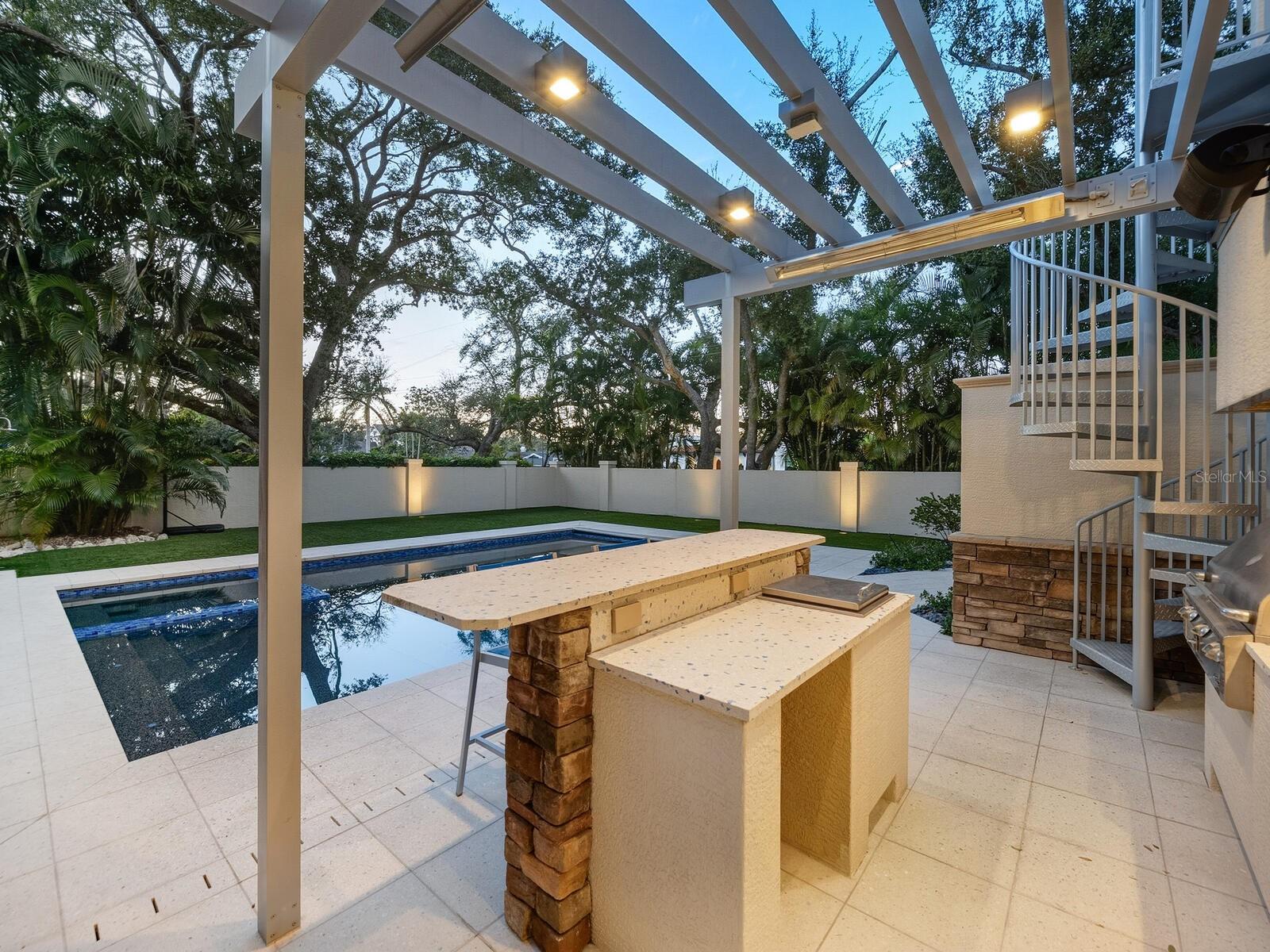 Listing photo id 54 for 1655 South Drive