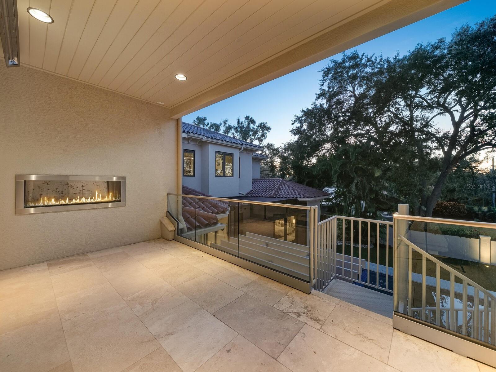 Listing photo id 56 for 1655 South Drive