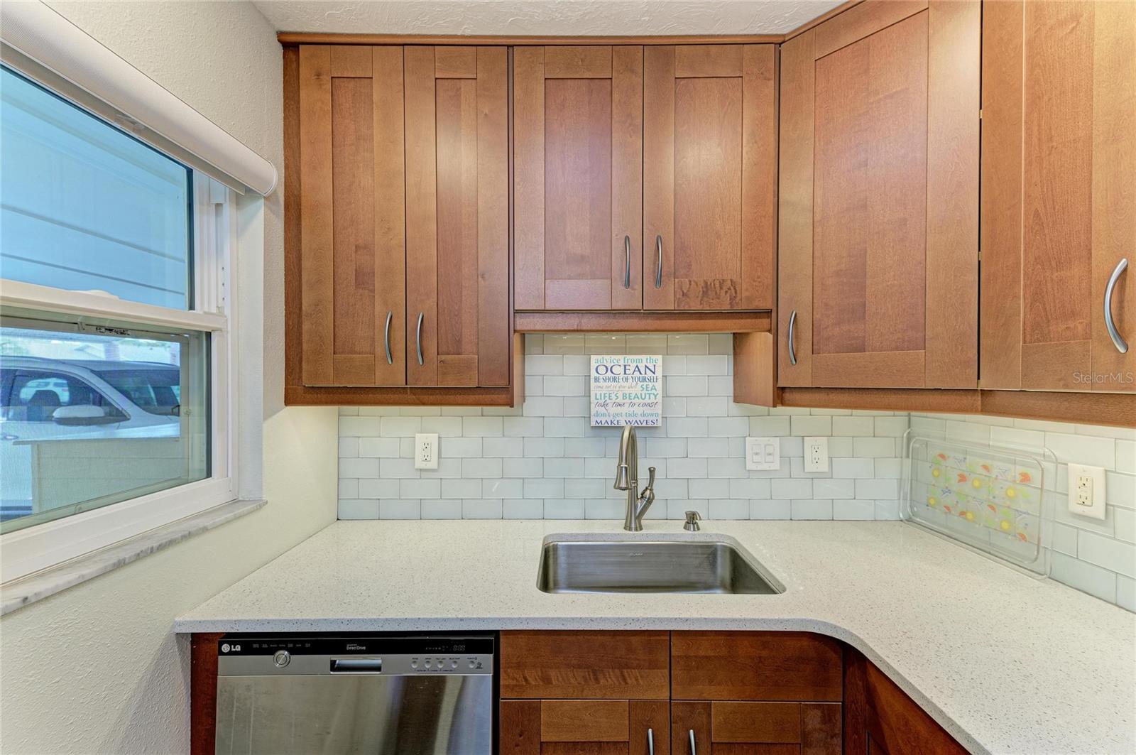 Image 15 of 41 For 390 301 Boulevard W 20a