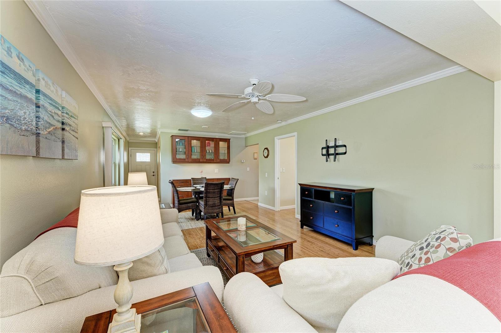 Image 20 of 41 For 390 301 Boulevard W 20a