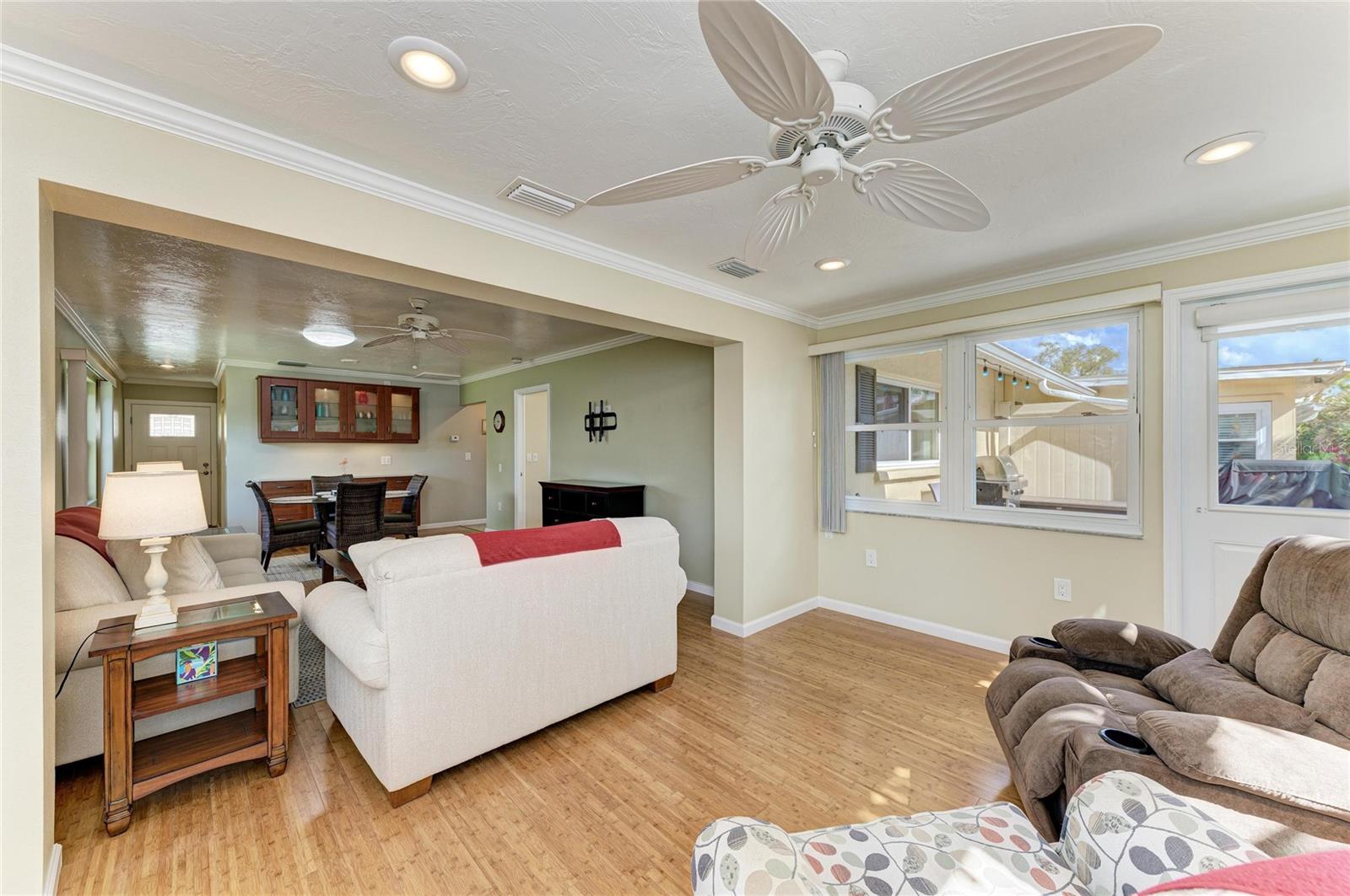 Image 22 of 41 For 390 301 Boulevard W 20a