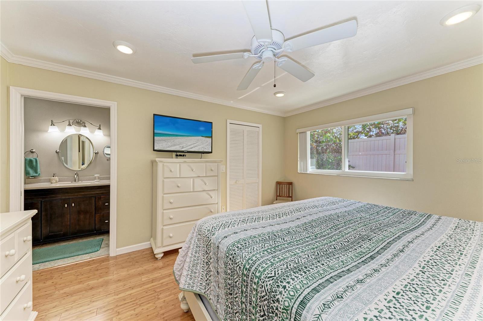 Image 24 of 41 For 390 301 Boulevard W 20a