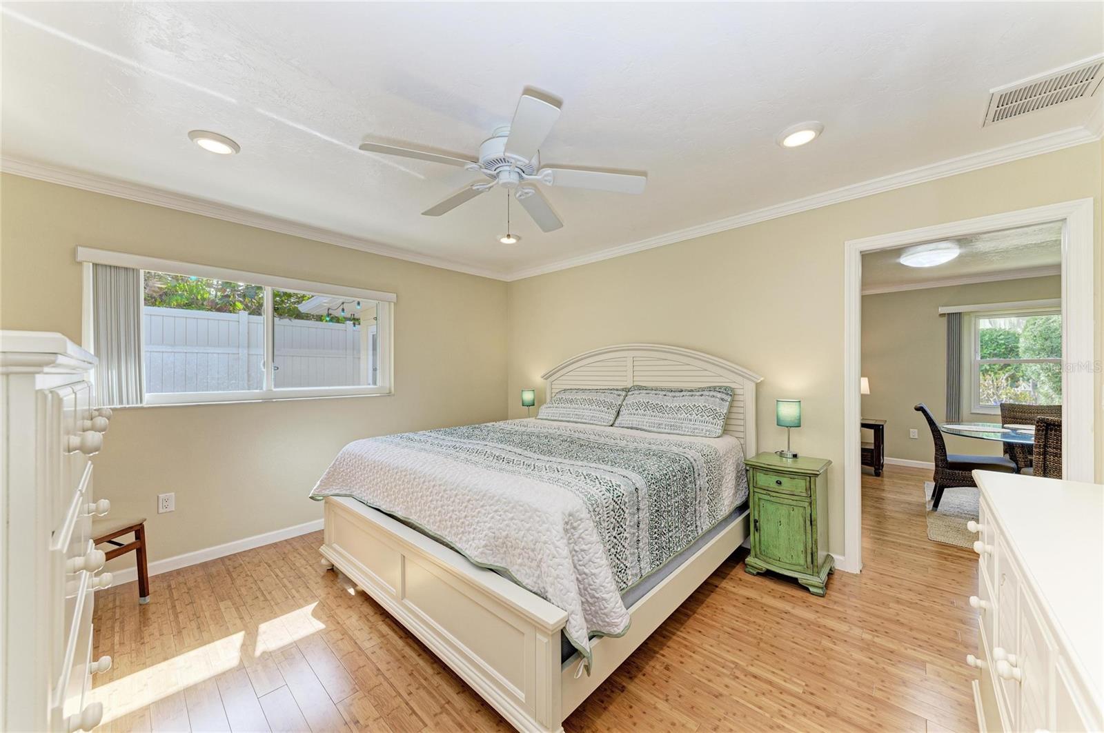 Image 25 of 41 For 390 301 Boulevard W 20a