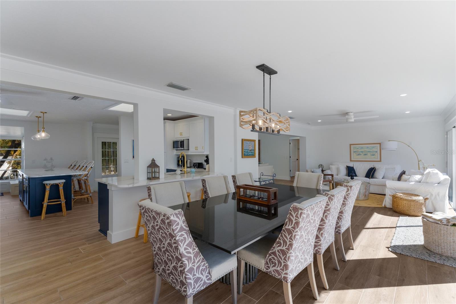 Image 10 of 53 For 419 Clark Drive