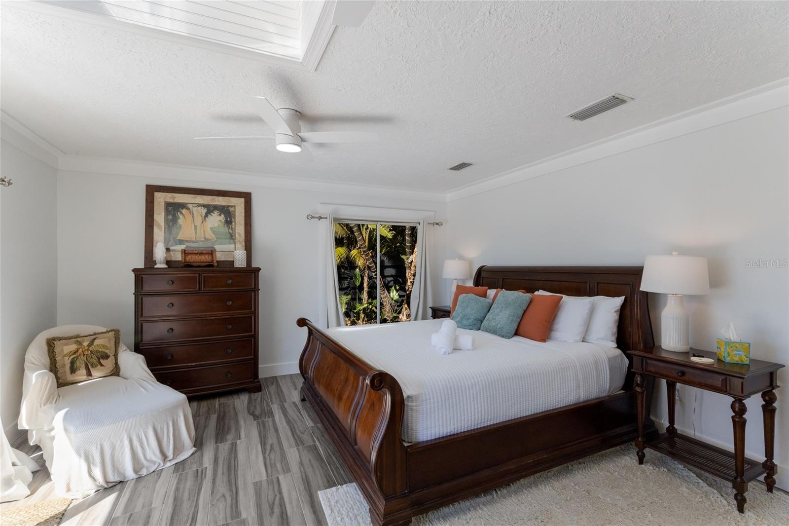 Image 23 of 53 For 419 Clark Drive