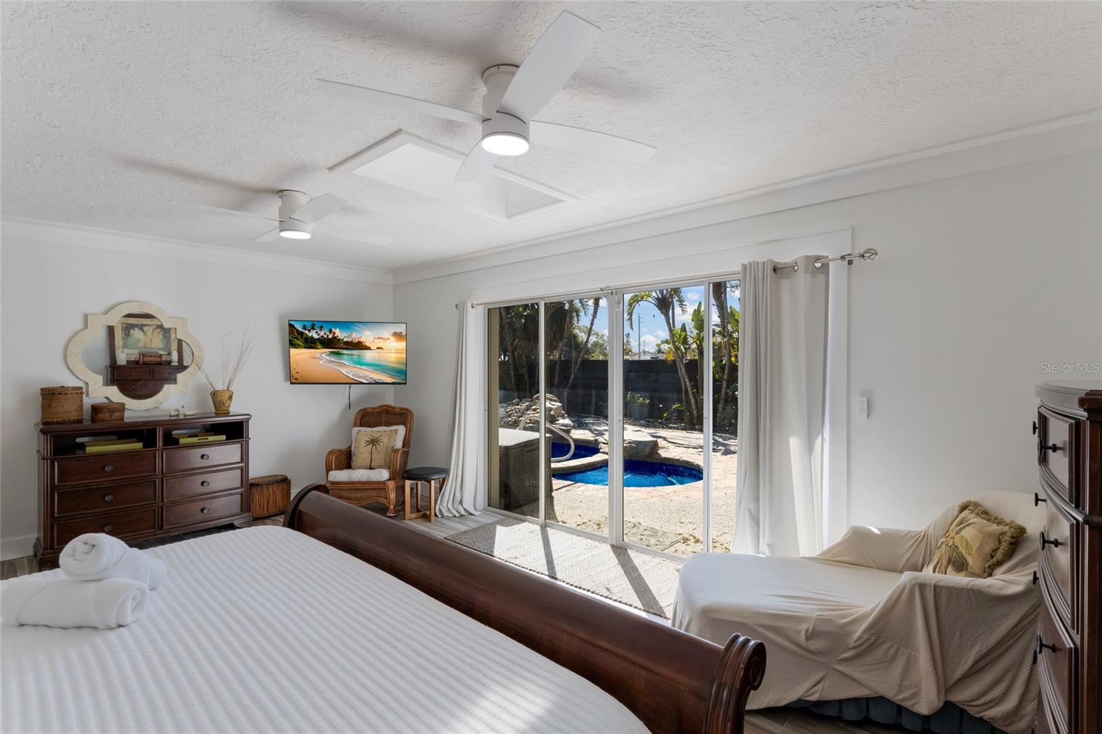 Image 24 of 53 For 419 Clark Drive