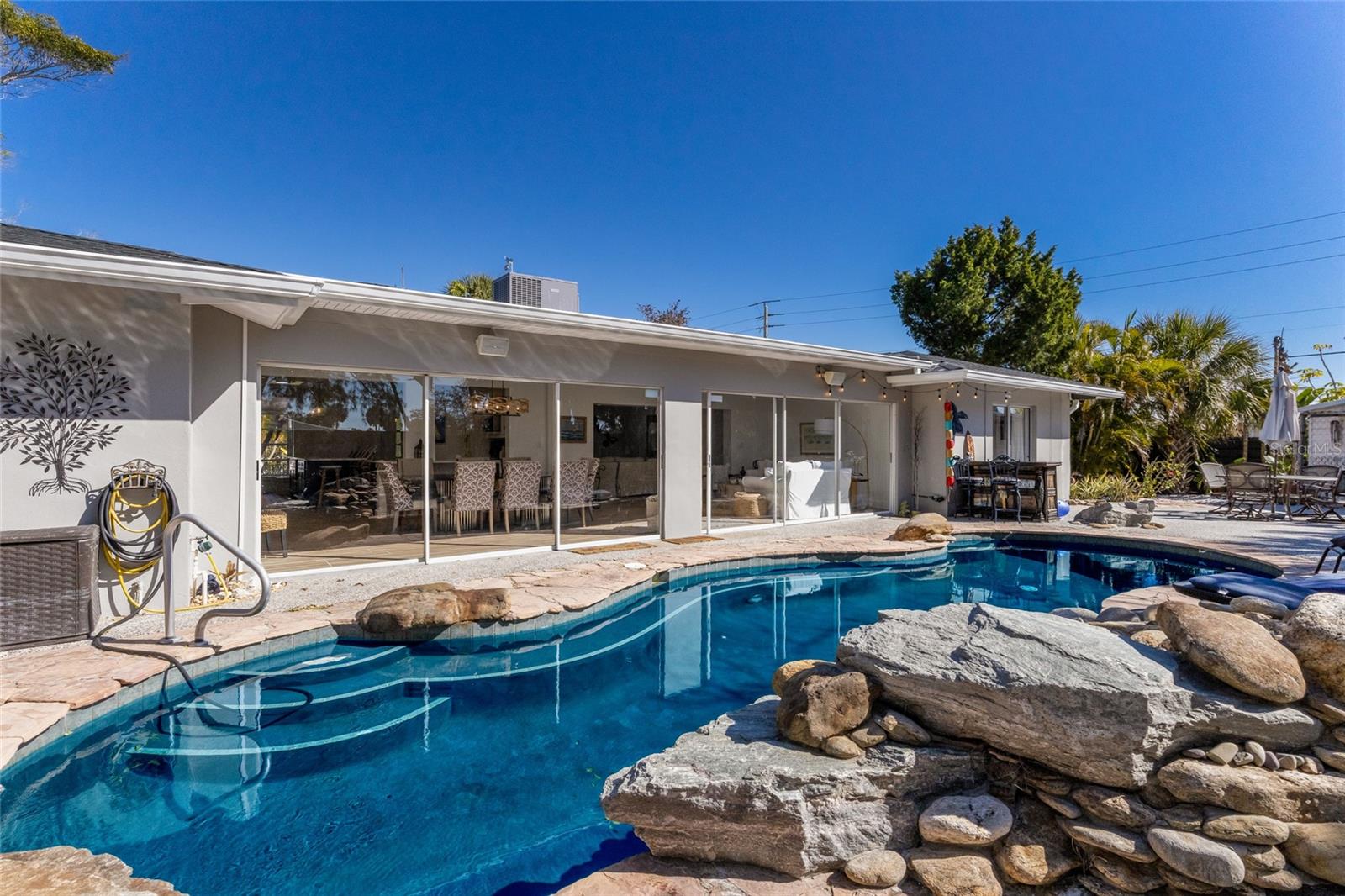 Image 31 of 53 For 419 Clark Drive