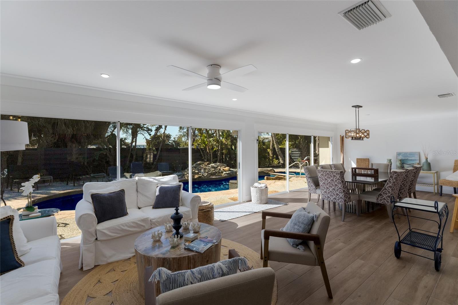 Image 9 of 53 For 419 Clark Drive