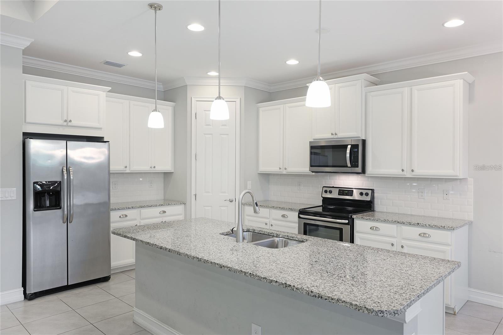 Image 18 of 27 For 128 Ventosa Place