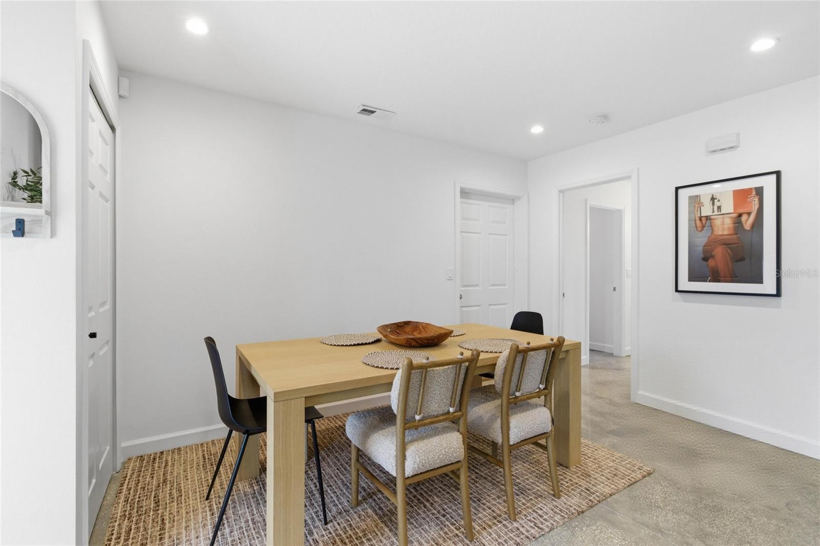 Image 10 of 58 For 2121 Palm Terrace