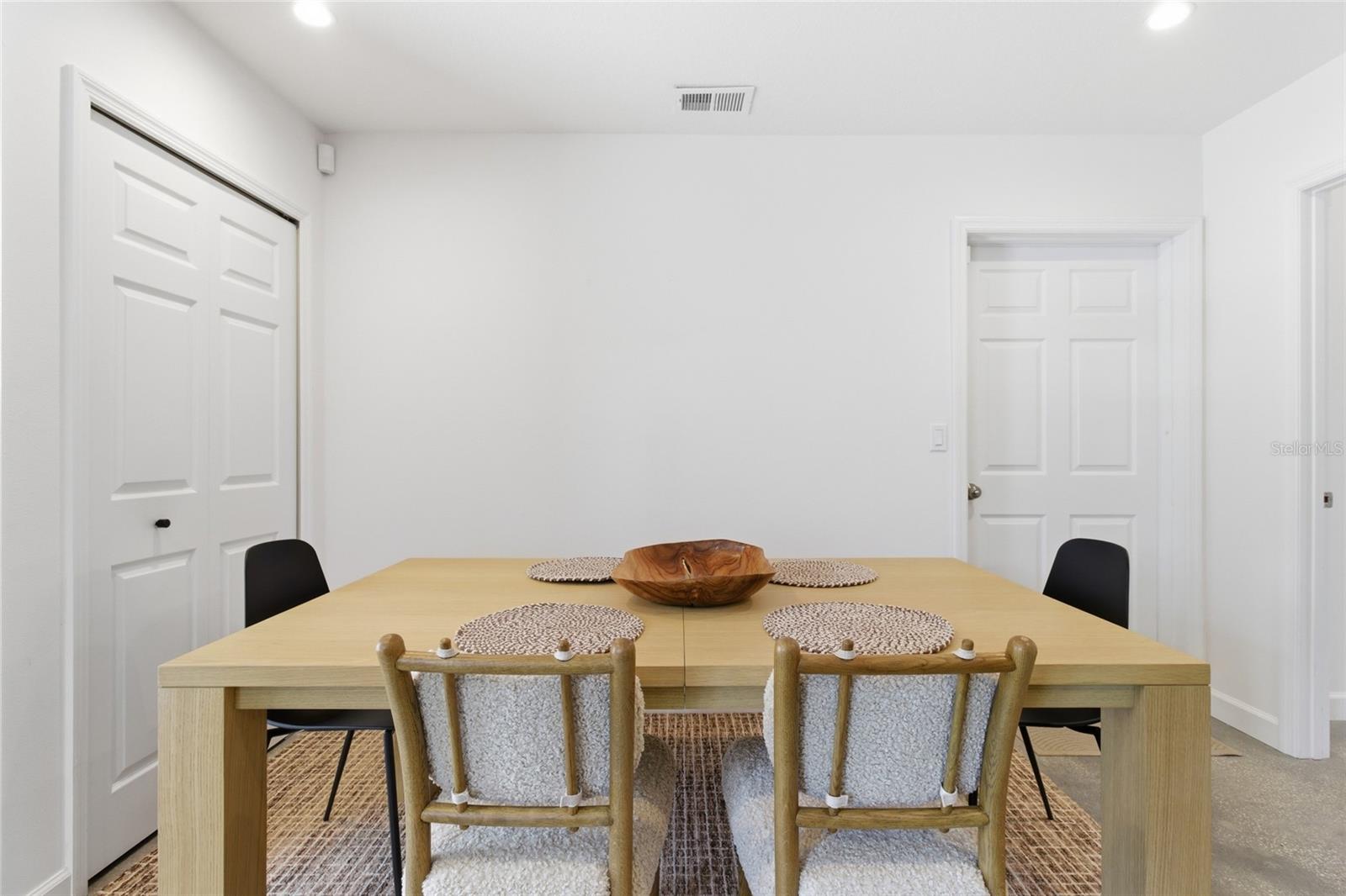 Image 13 of 58 For 2121 Palm Terrace