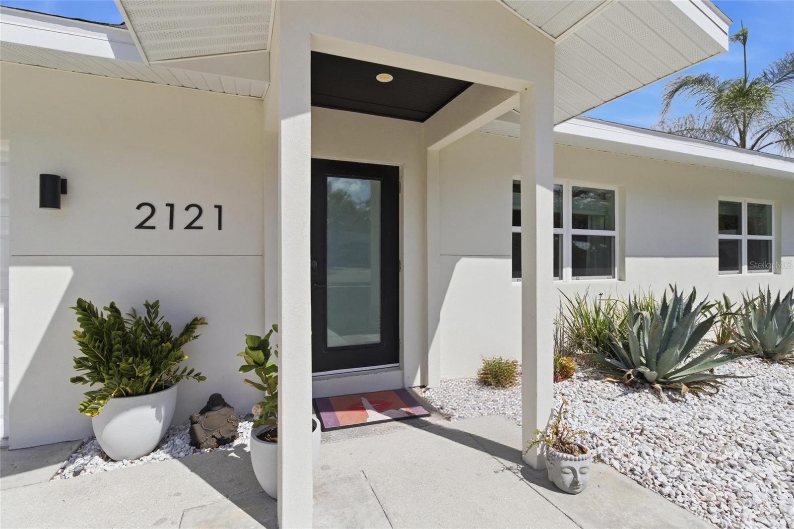 Image 4 of 58 For 2121 Palm Terrace