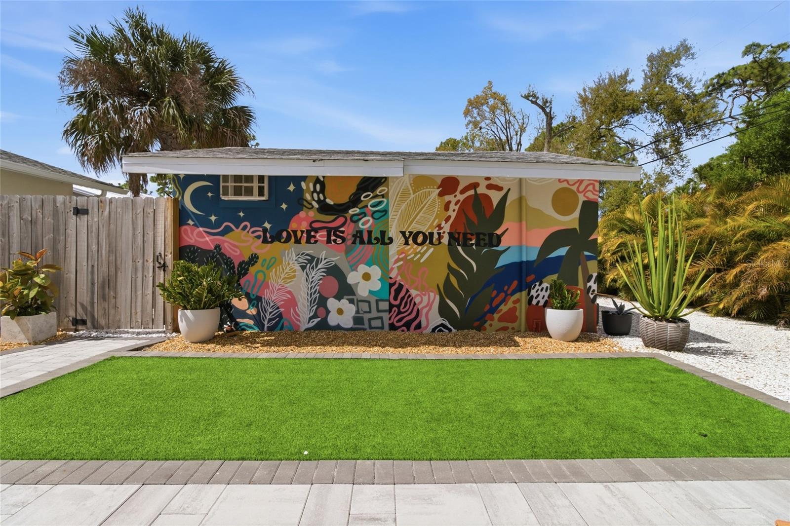 Image 44 of 58 For 2121 Palm Terrace