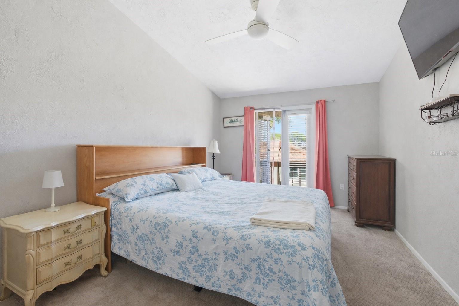 Image 19 of 35 For 817 Sorrento Place 817