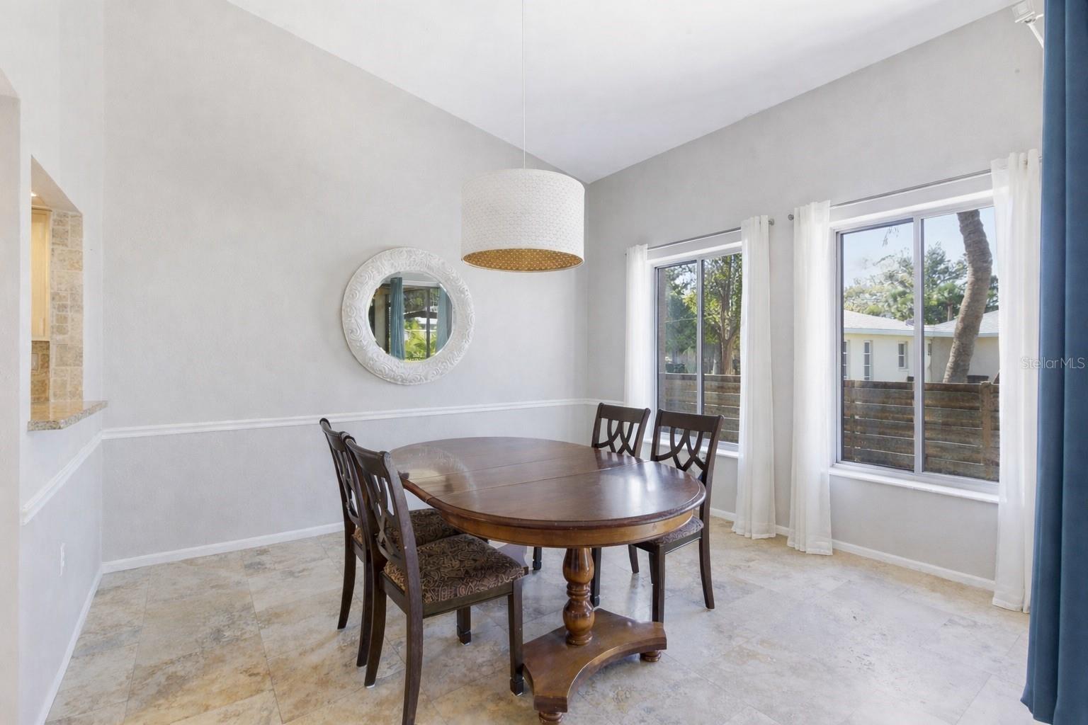 Image 9 of 35 For 817 Sorrento Place 817