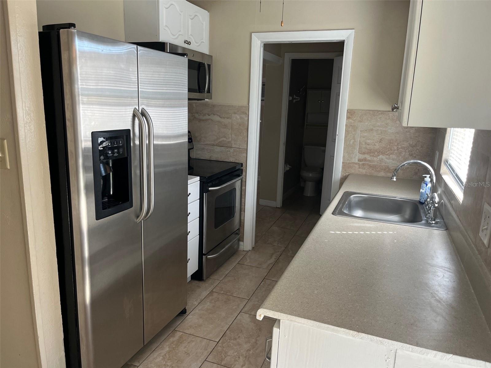 Image 6 of 22 For 50 Midwest Parkway