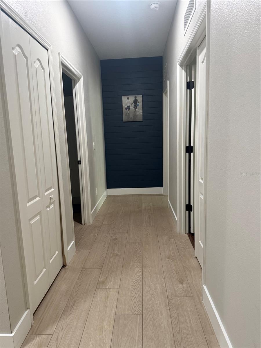 Image 12 of 25 For 4918 Mission Park Lane