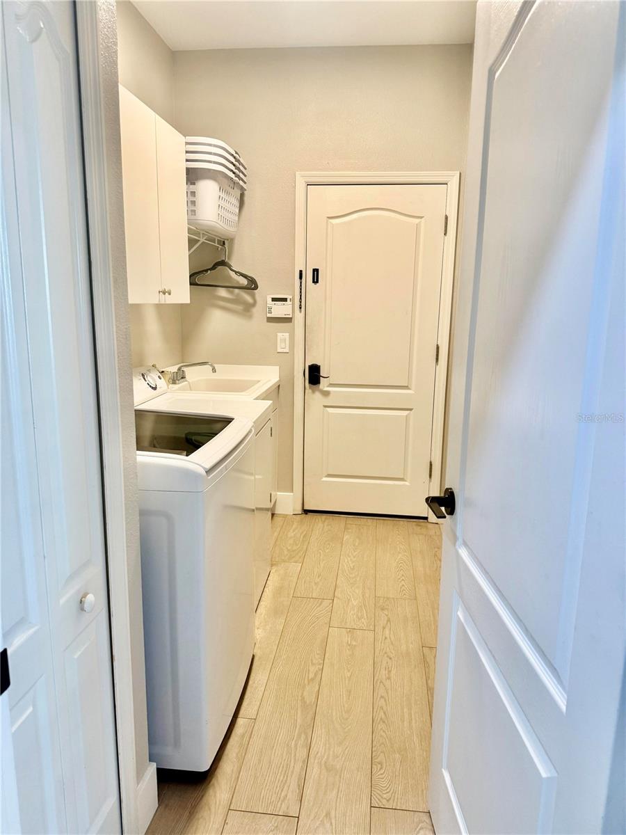 Image 18 of 25 For 4918 Mission Park Lane