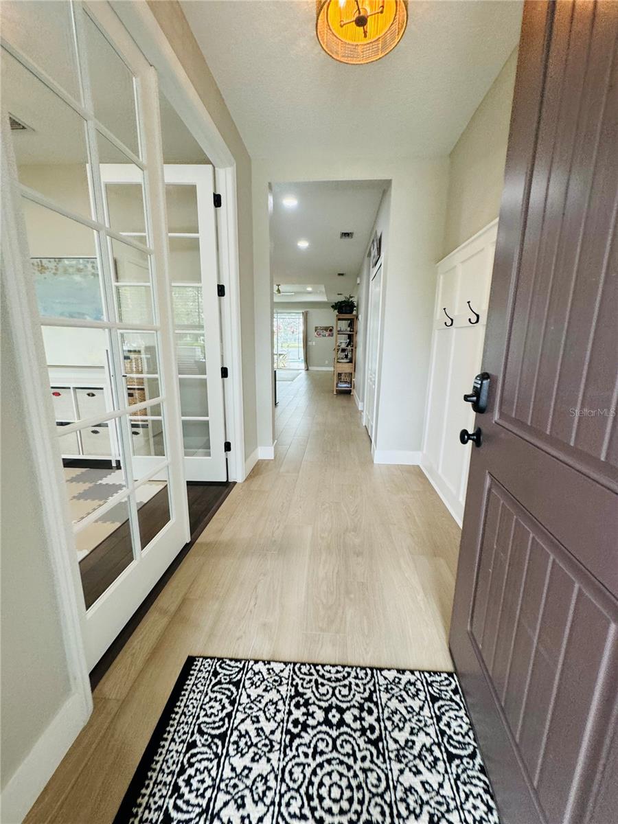 Image 3 of 25 For 4918 Mission Park Lane