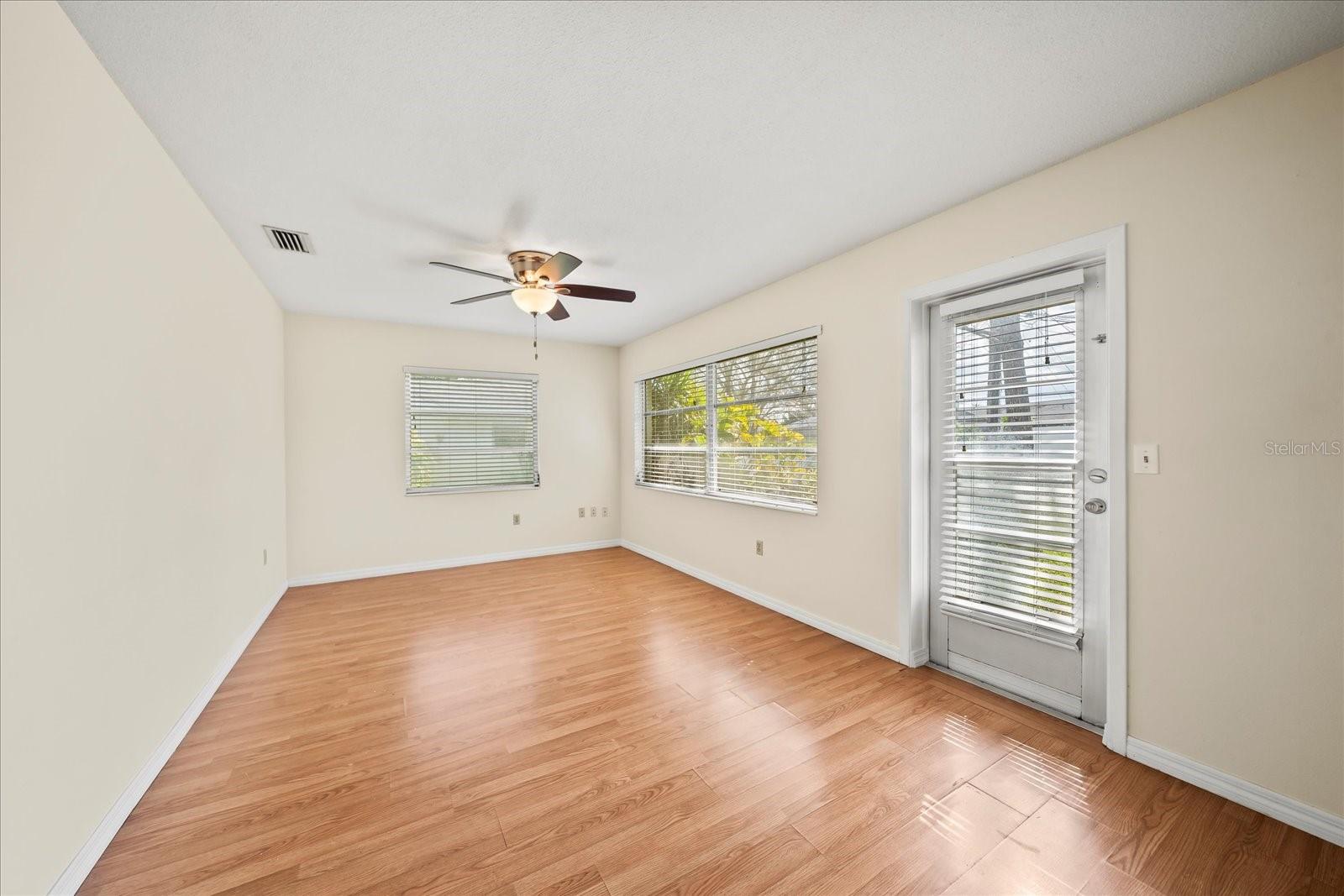 Image 14 of 29 For 3503 18th Avenue W