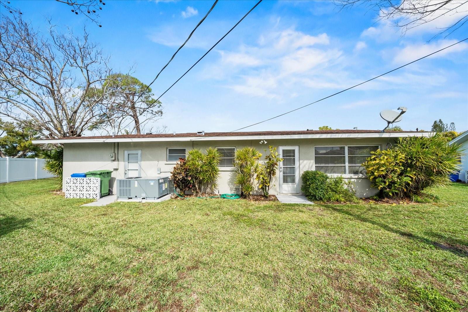 Image 28 of 29 For 3503 18th Avenue W