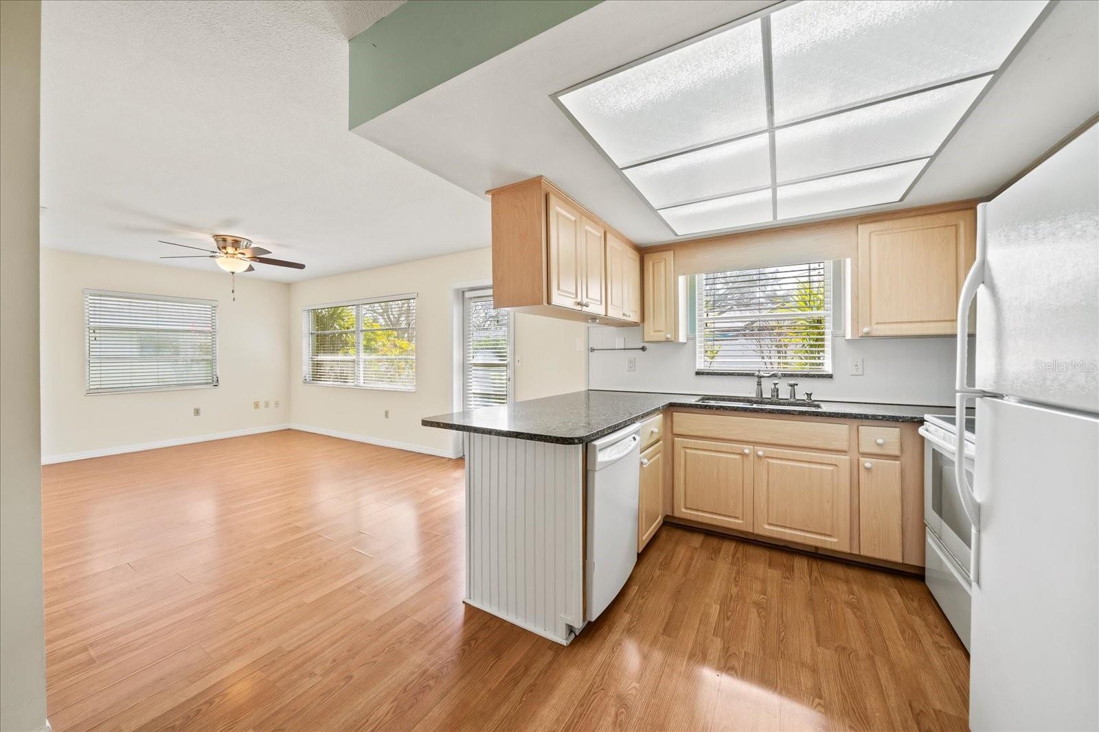 Image 7 of 29 For 3503 18th Avenue W