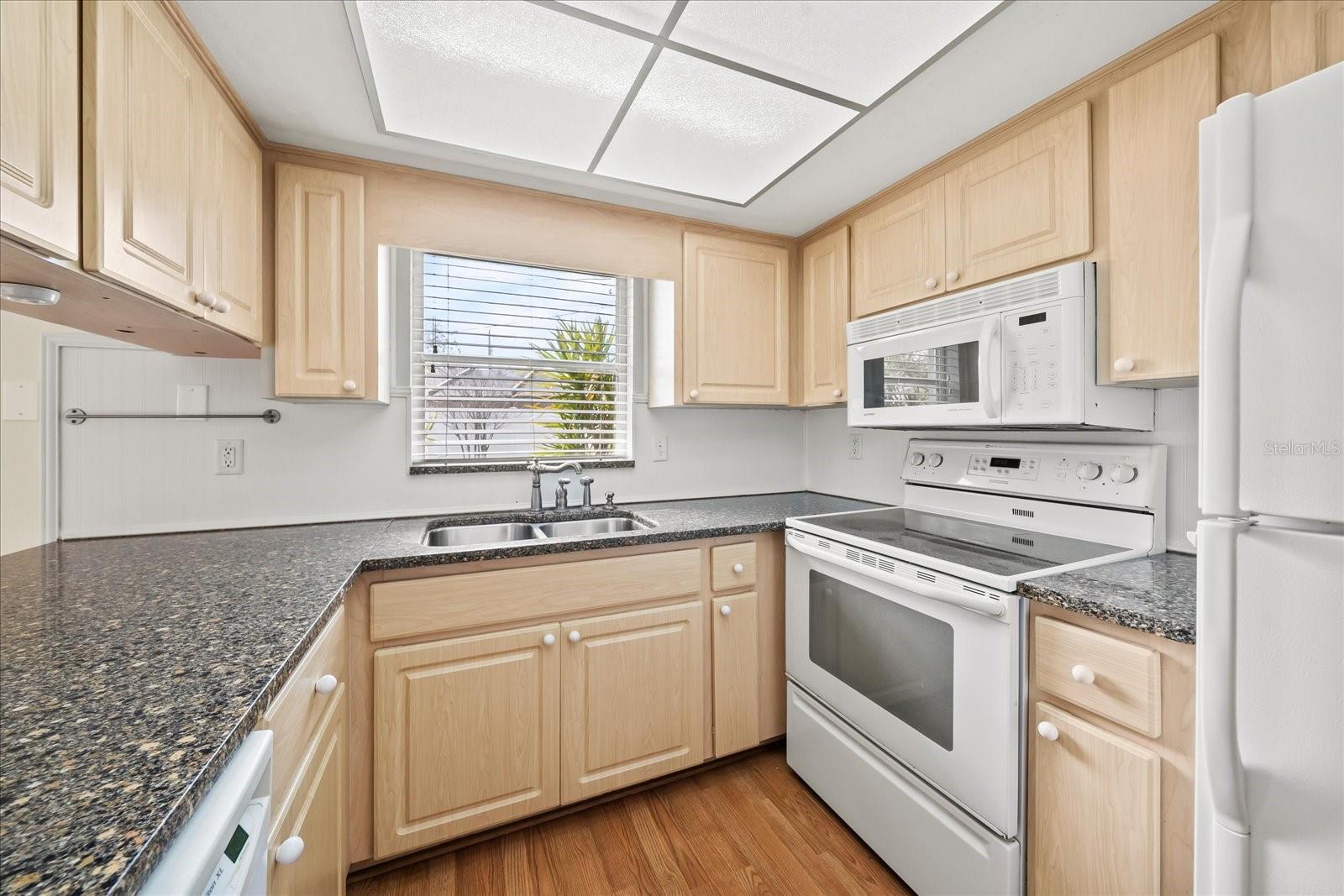 Image 8 of 29 For 3503 18th Avenue W