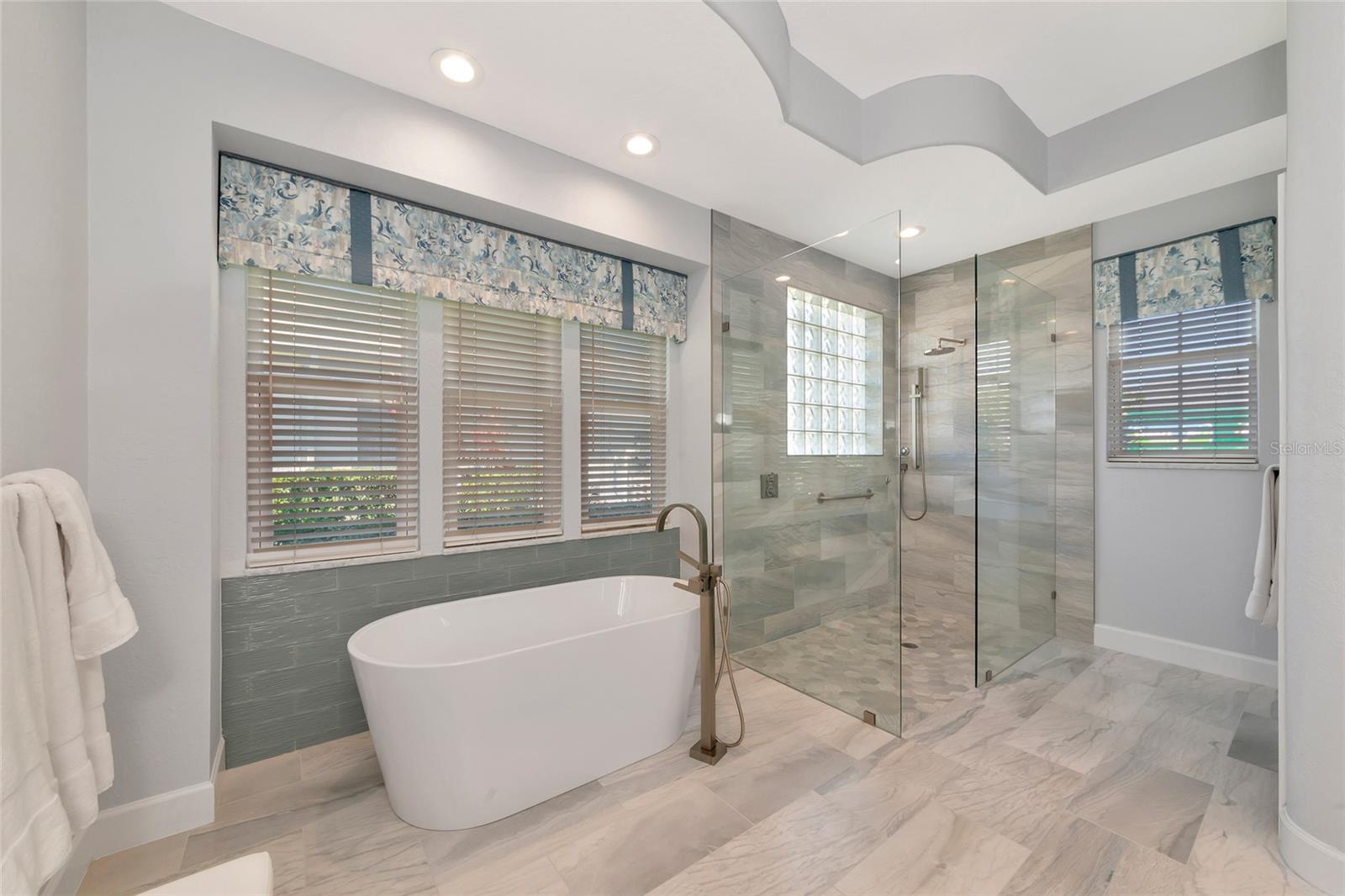 Image 28 of 78 For 10816 Winding Stream Way