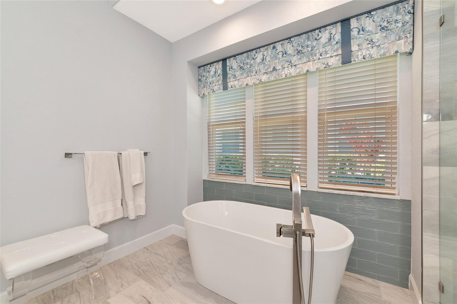 Image 29 of 78 For 10816 Winding Stream Way