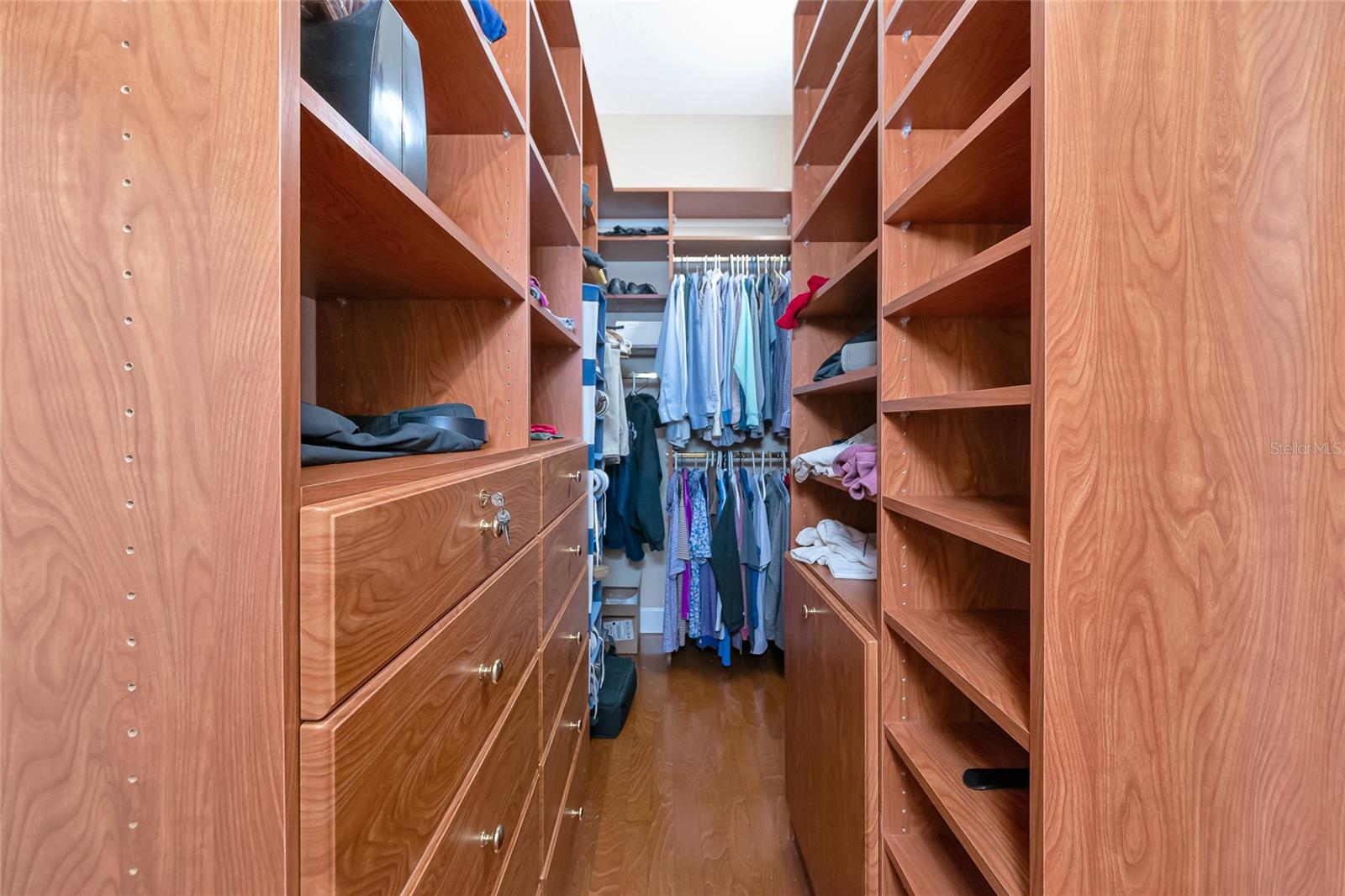 Image 31 of 78 For 10816 Winding Stream Way