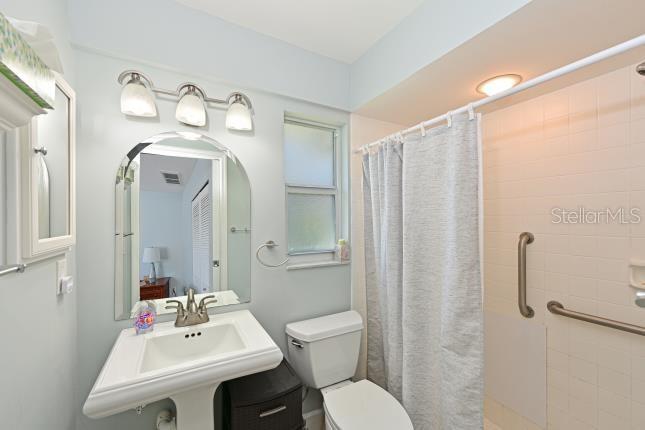 Image 13 of 22 For 219 57th Street Court W