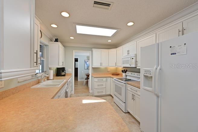 Image 7 of 22 For 219 57th Street Court W