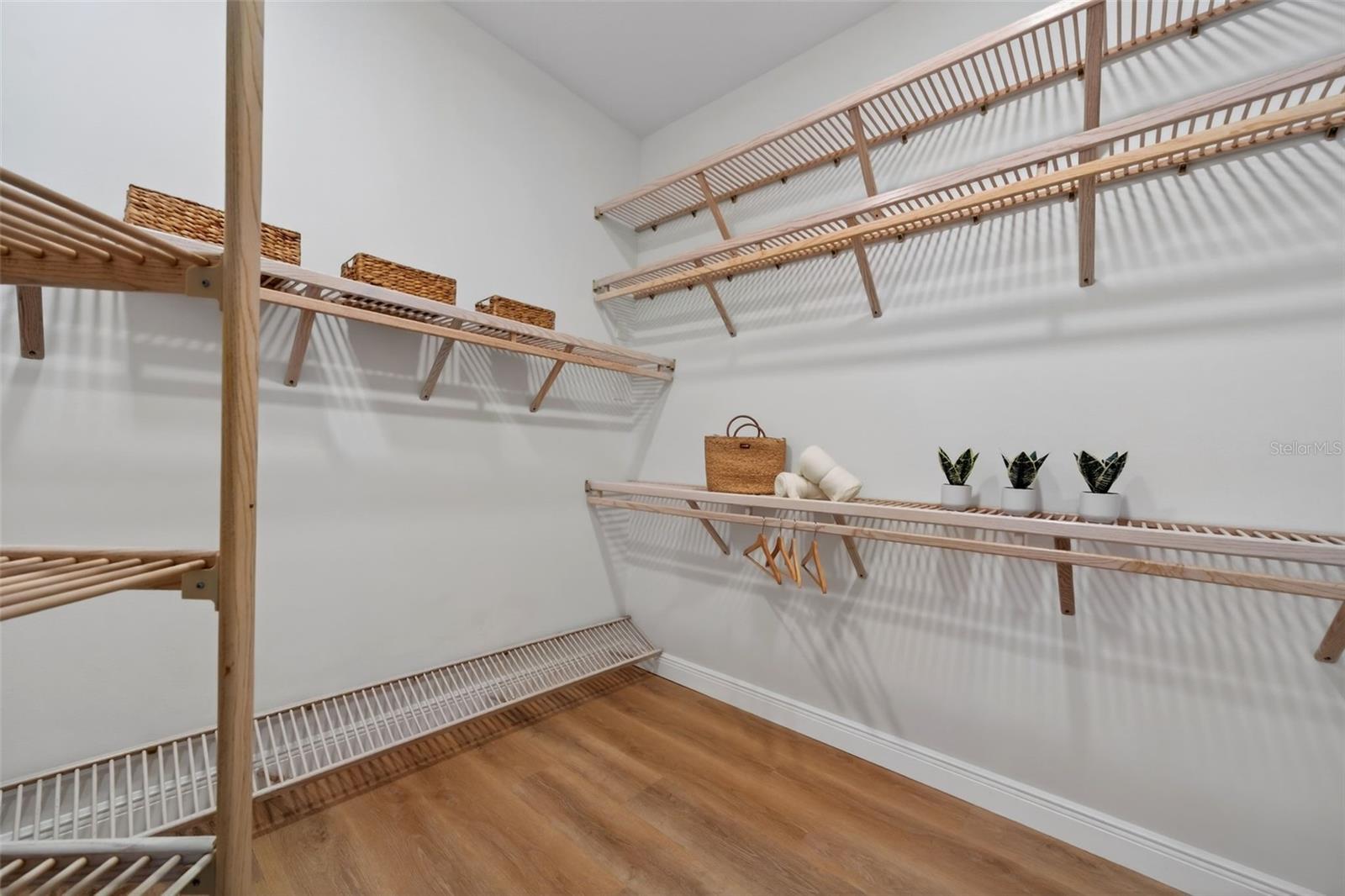 Image 45 of 93 For 2571 Dick Wilson Drive