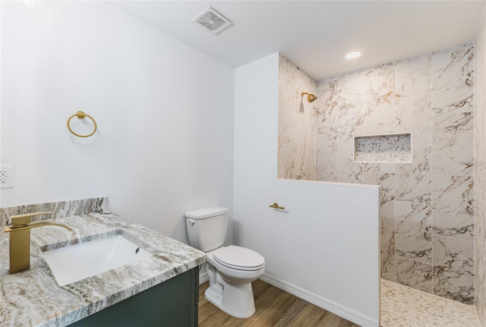 Image 13 of 34 For 6254 Spinnaker Boulevard