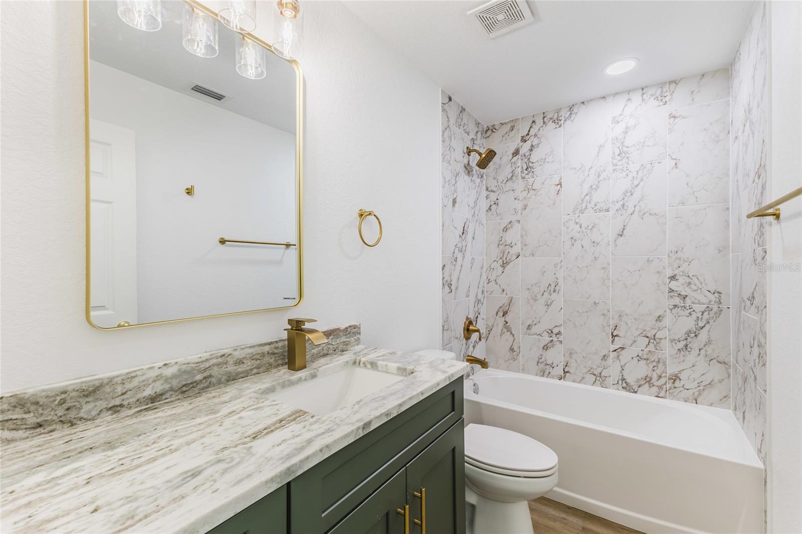 Image 23 of 34 For 6254 Spinnaker Boulevard