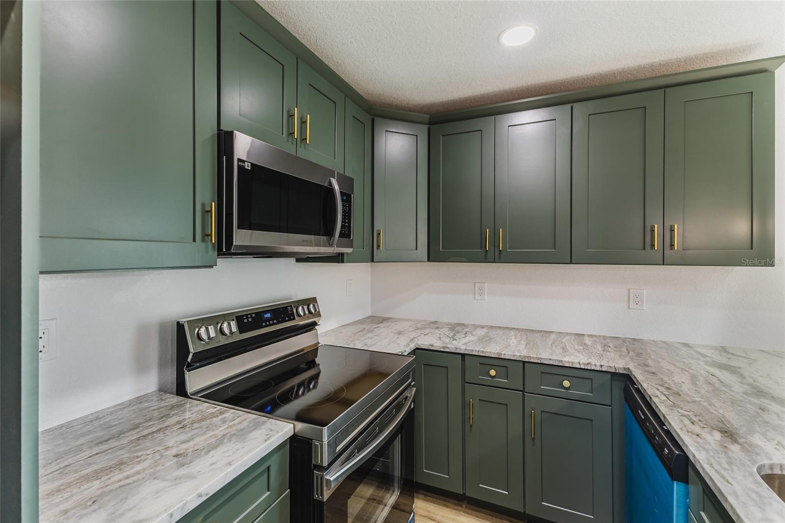 Image 9 of 34 For 6254 Spinnaker Boulevard