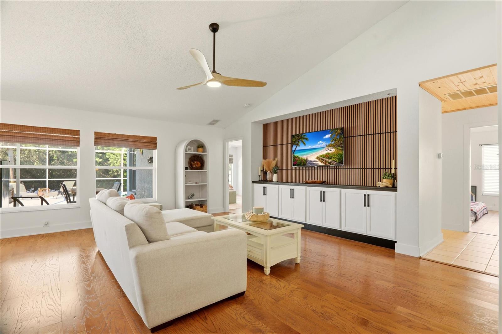 Image 10 of 42 For 314 111th Street E