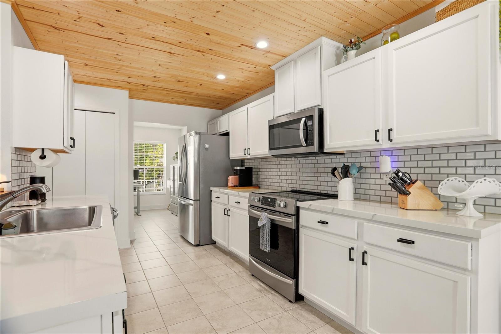 Image 15 of 42 For 314 111th Street E