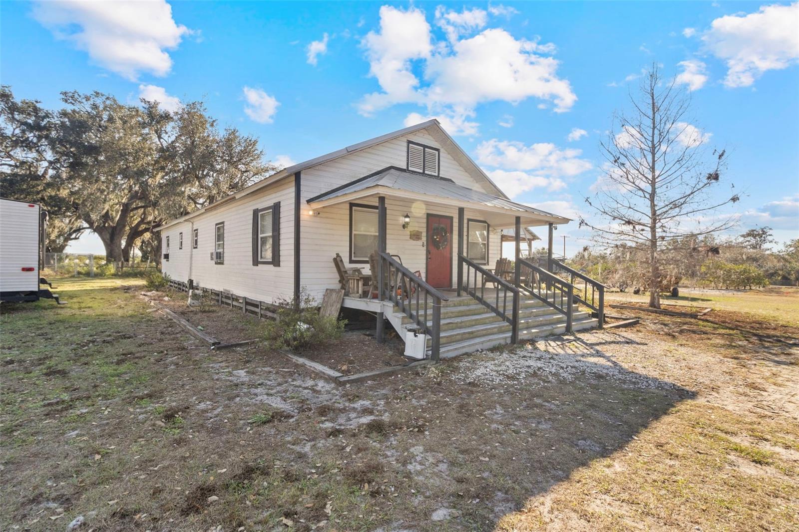 Image 4 of 17 For 8423 Pine Level Street