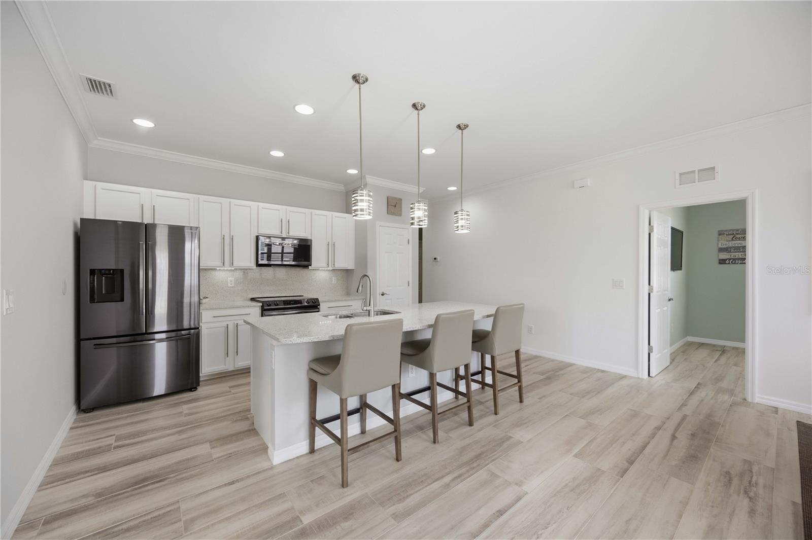 Image 11 of 57 For 4265 Lenox Boulevard