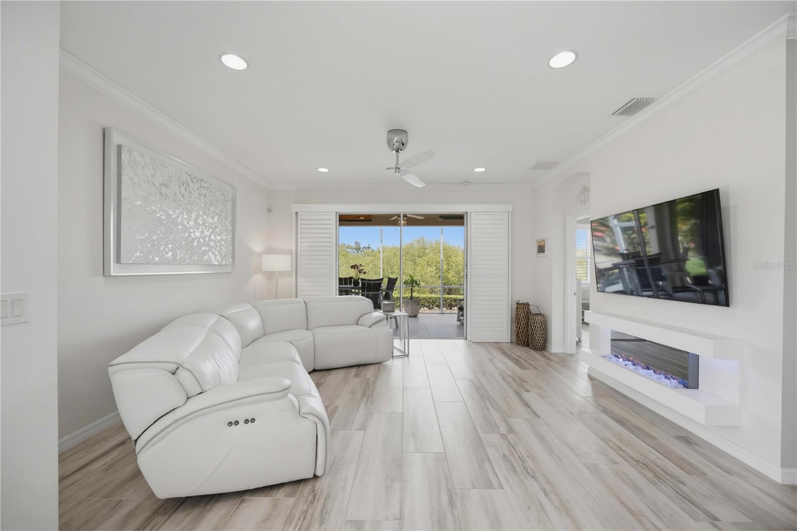 Image 15 of 57 For 4265 Lenox Boulevard