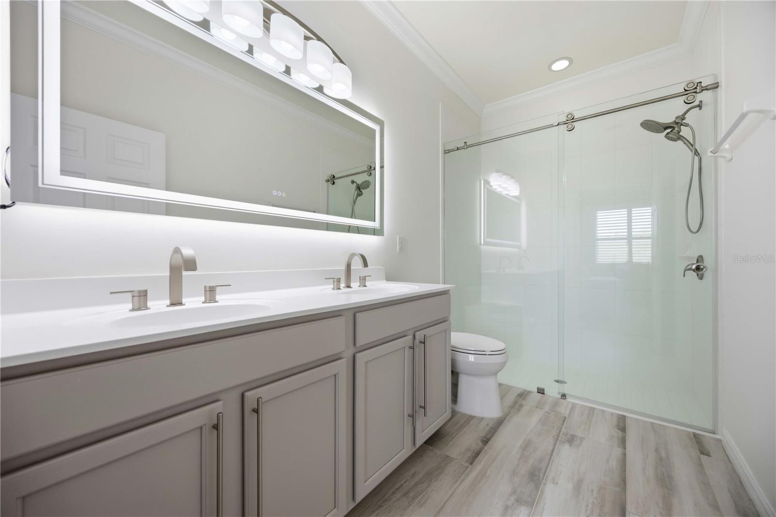 Image 21 of 57 For 4265 Lenox Boulevard