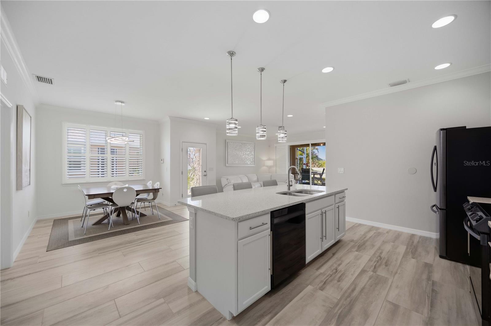 Image 8 of 57 For 4265 Lenox Boulevard