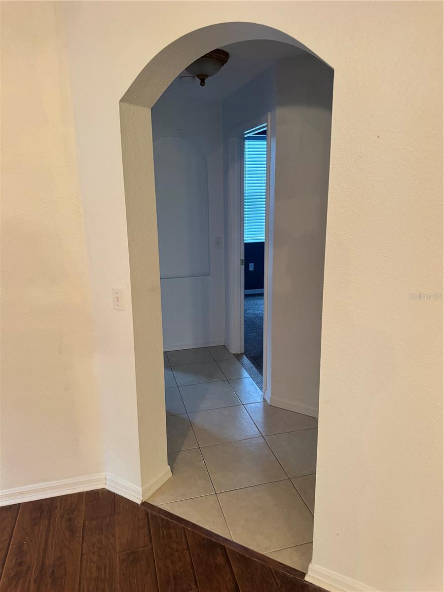 Image 13 of 30 For 6315 Rosefinch Court 101